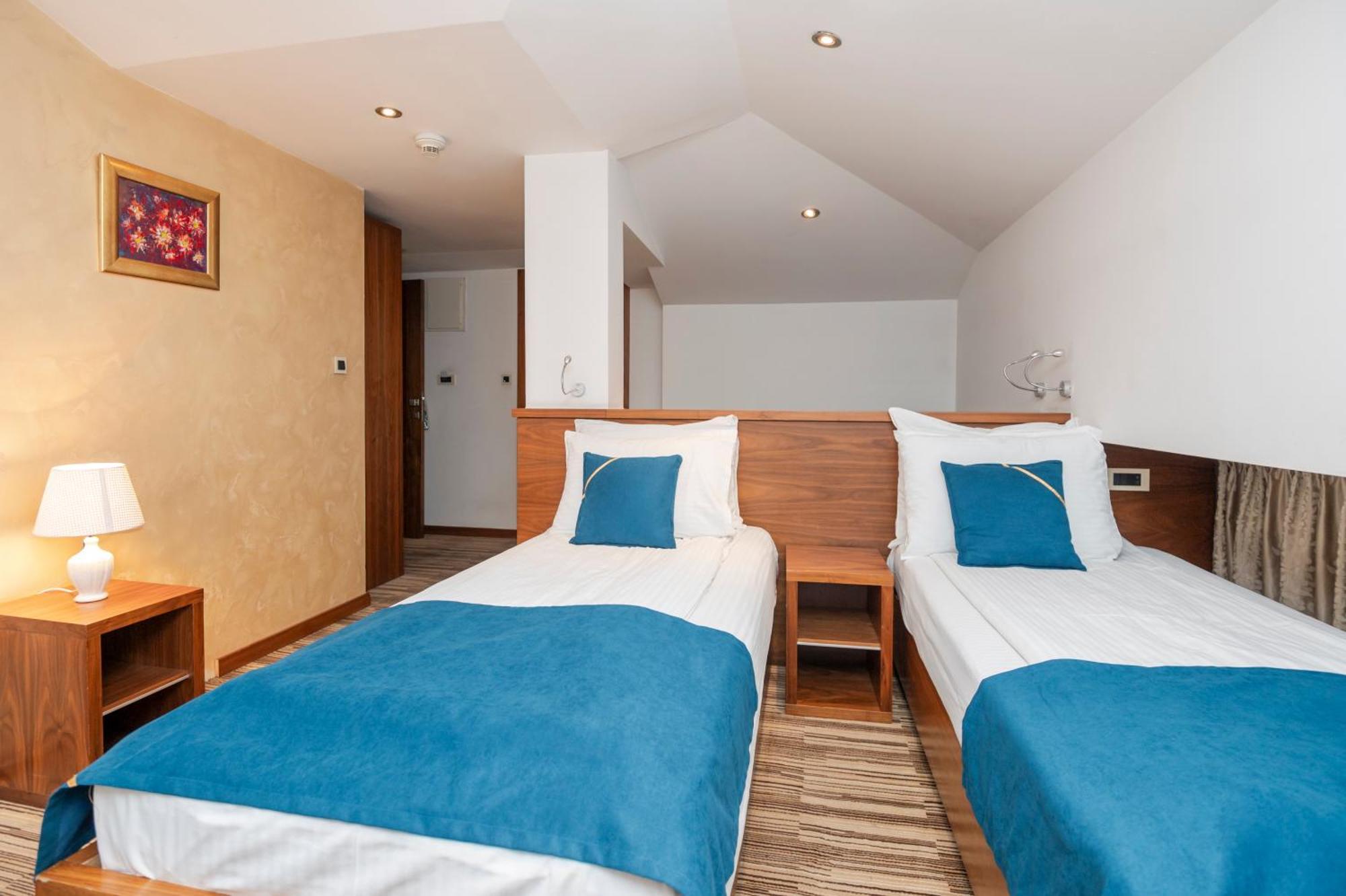 Hotel Bistrik City Center Sarajevo Bagian luar foto