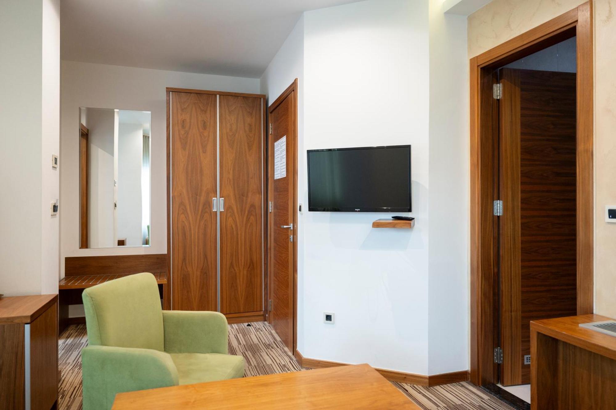 Hotel Bistrik City Center Sarajevo Bagian luar foto