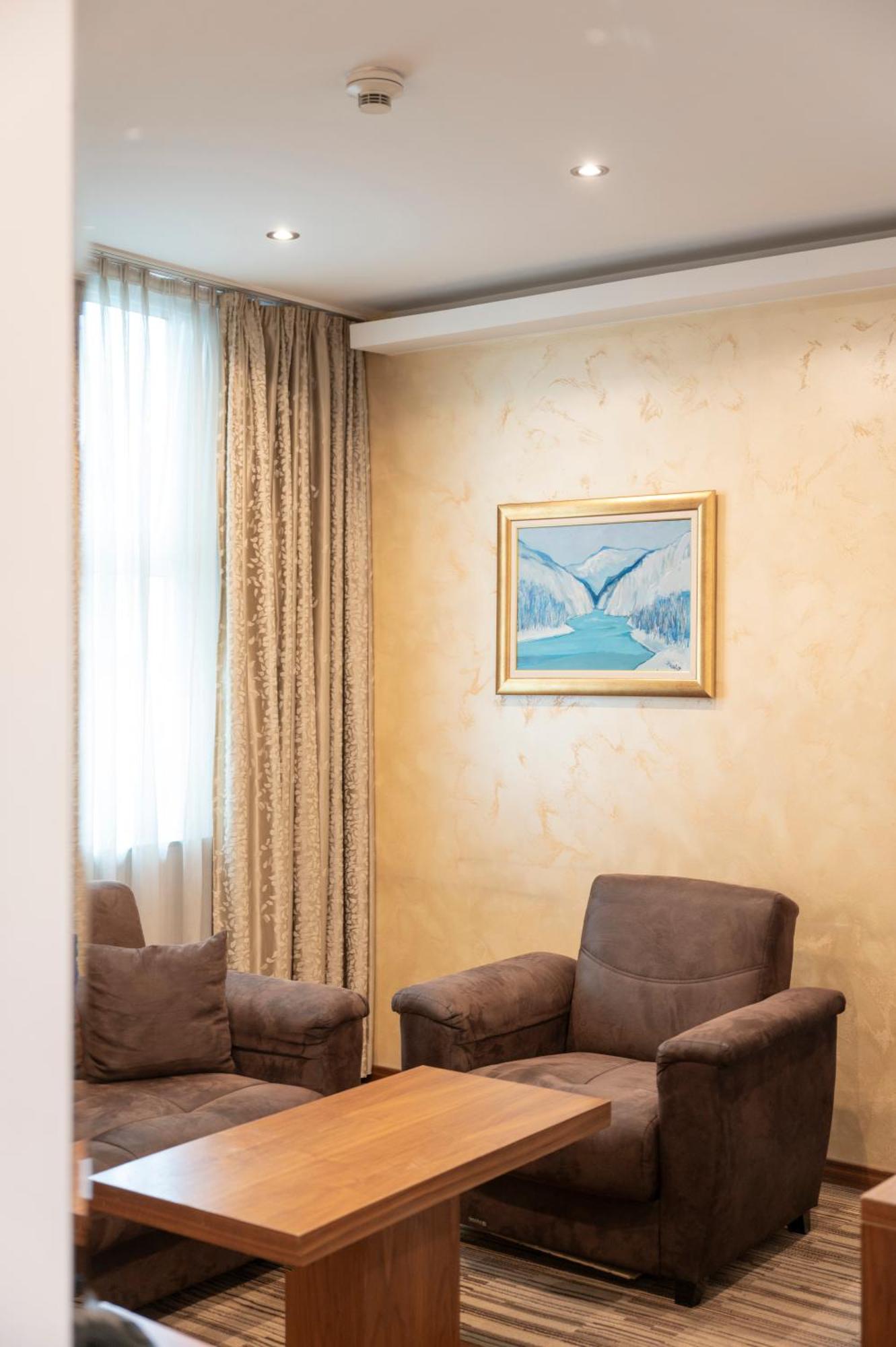 Hotel Bistrik City Center Sarajevo Bagian luar foto