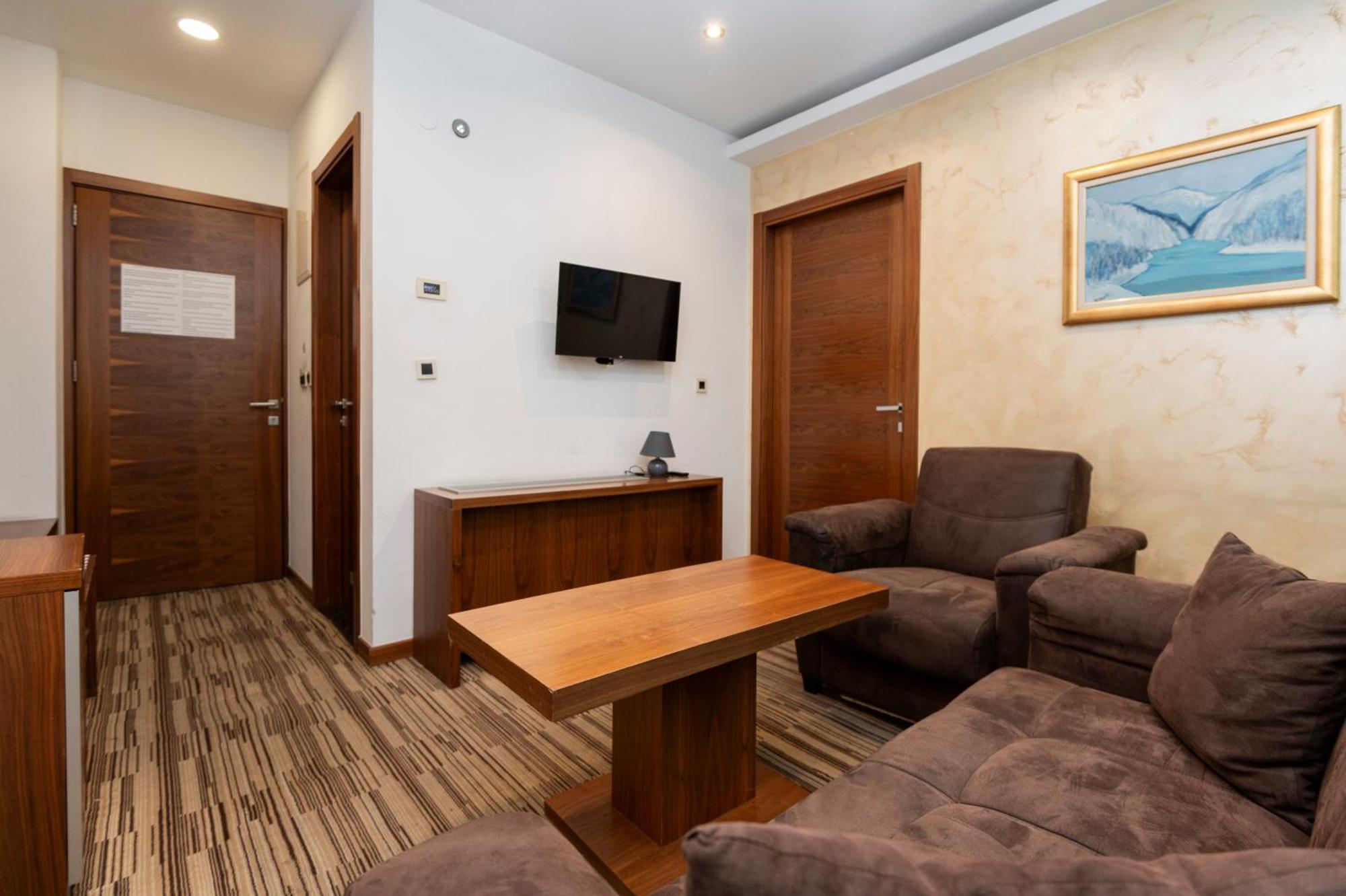 Hotel Bistrik City Center Sarajevo Bagian luar foto