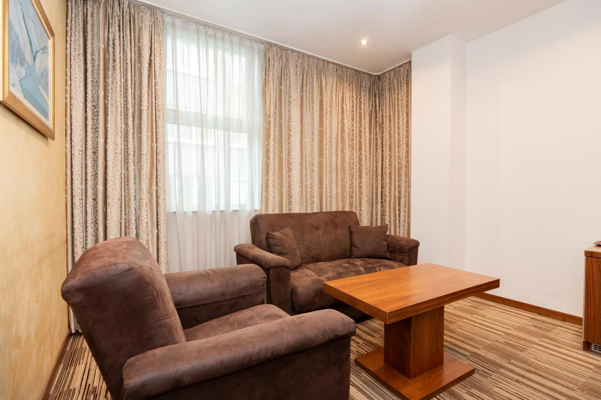 Hotel Bistrik City Center Sarajevo Bagian luar foto