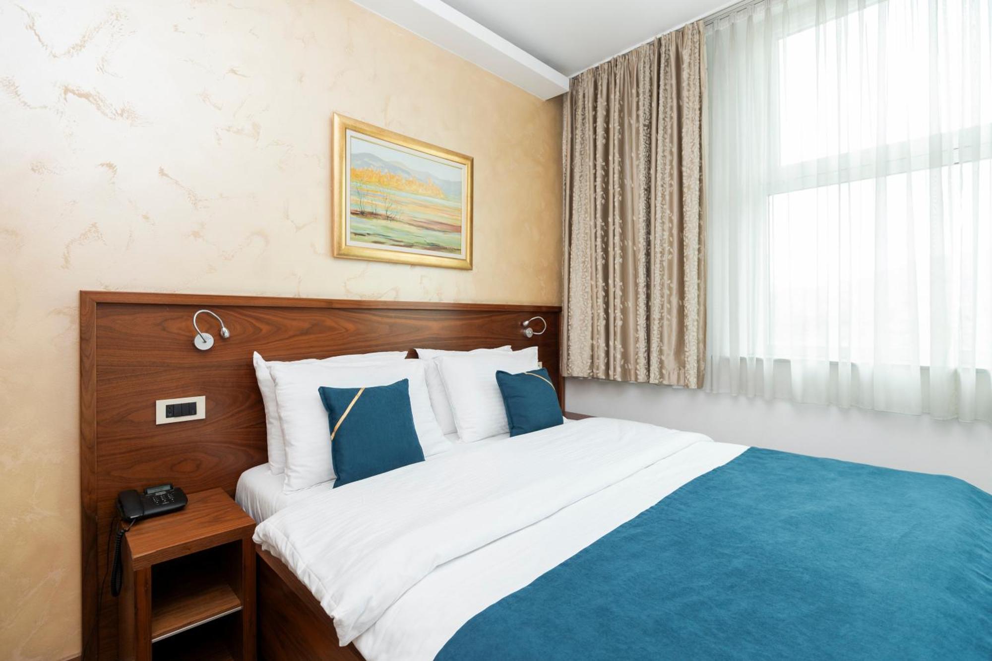 Hotel Bistrik City Center Sarajevo Bagian luar foto