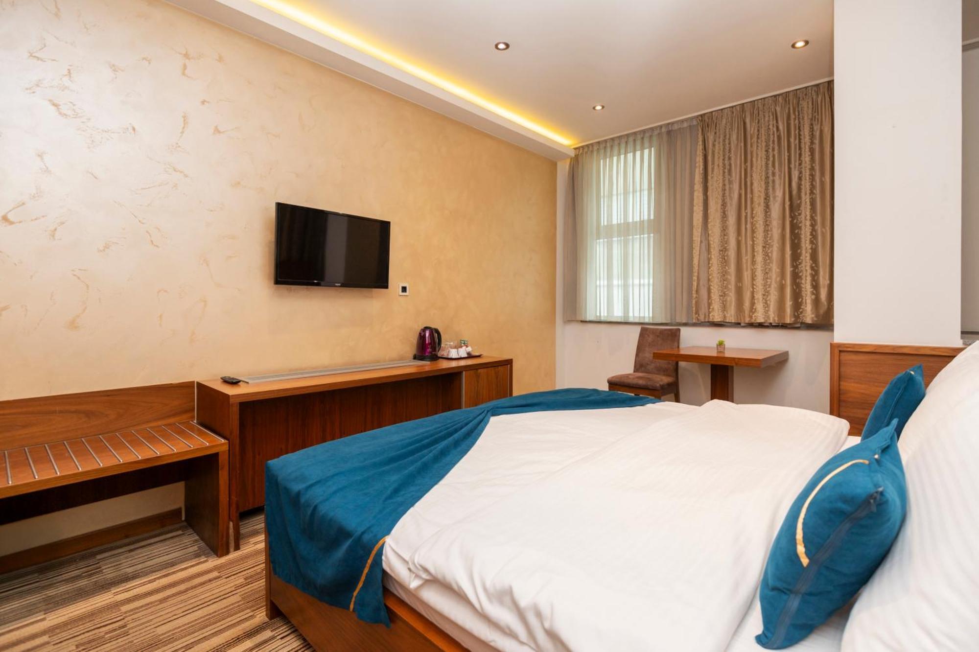 Hotel Bistrik City Center Sarajevo Bagian luar foto