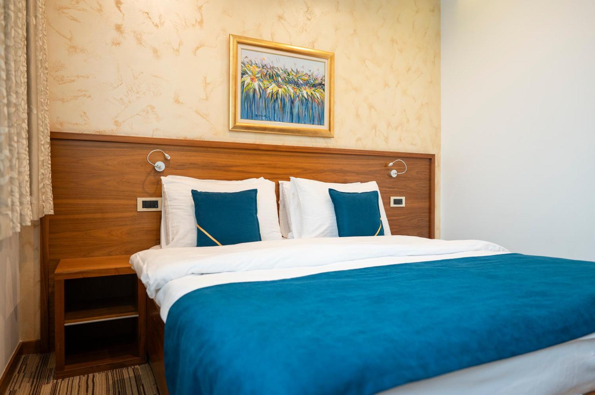 Hotel Bistrik City Center Sarajevo Bagian luar foto
