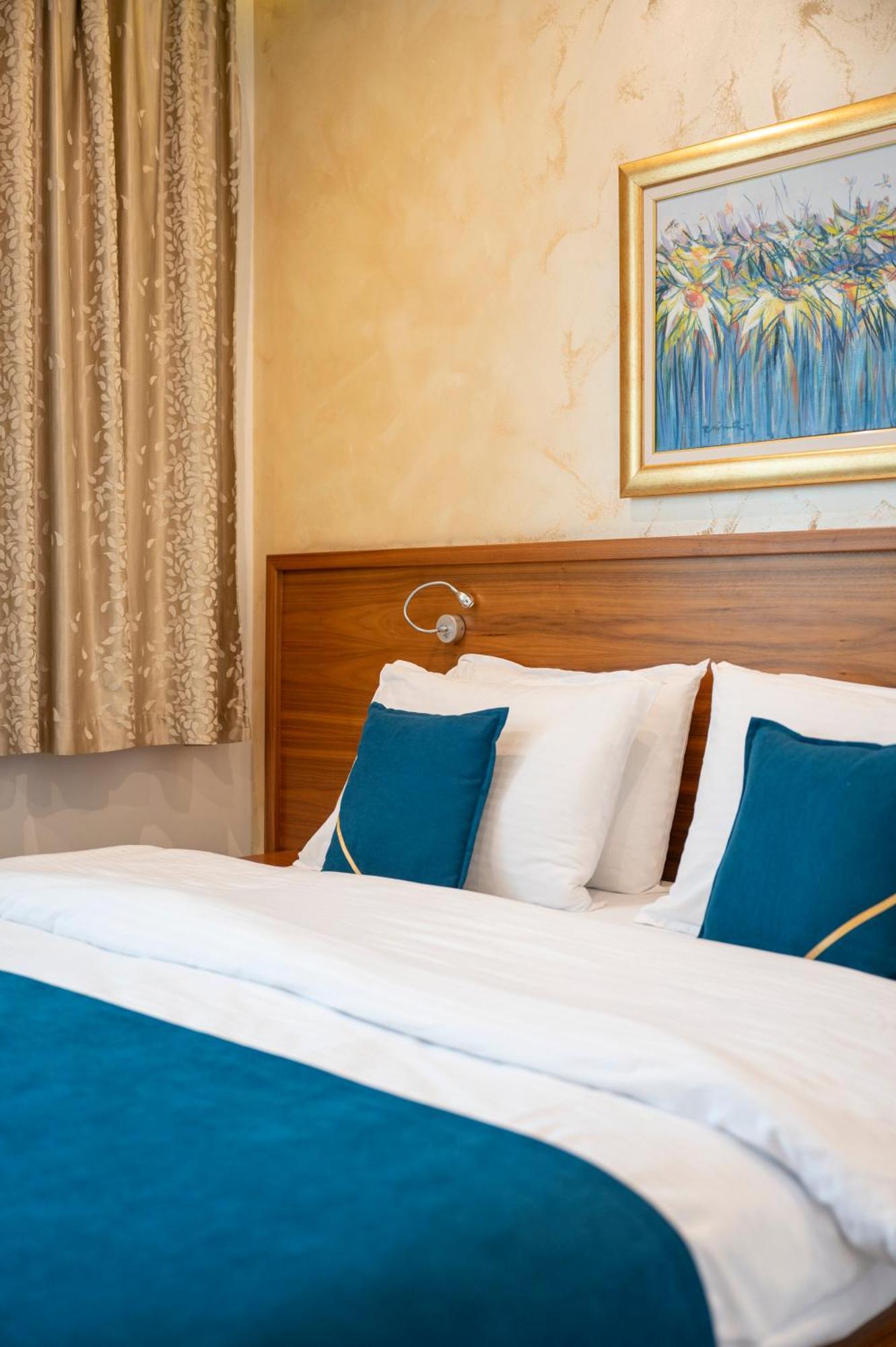 Hotel Bistrik City Center Sarajevo Bagian luar foto