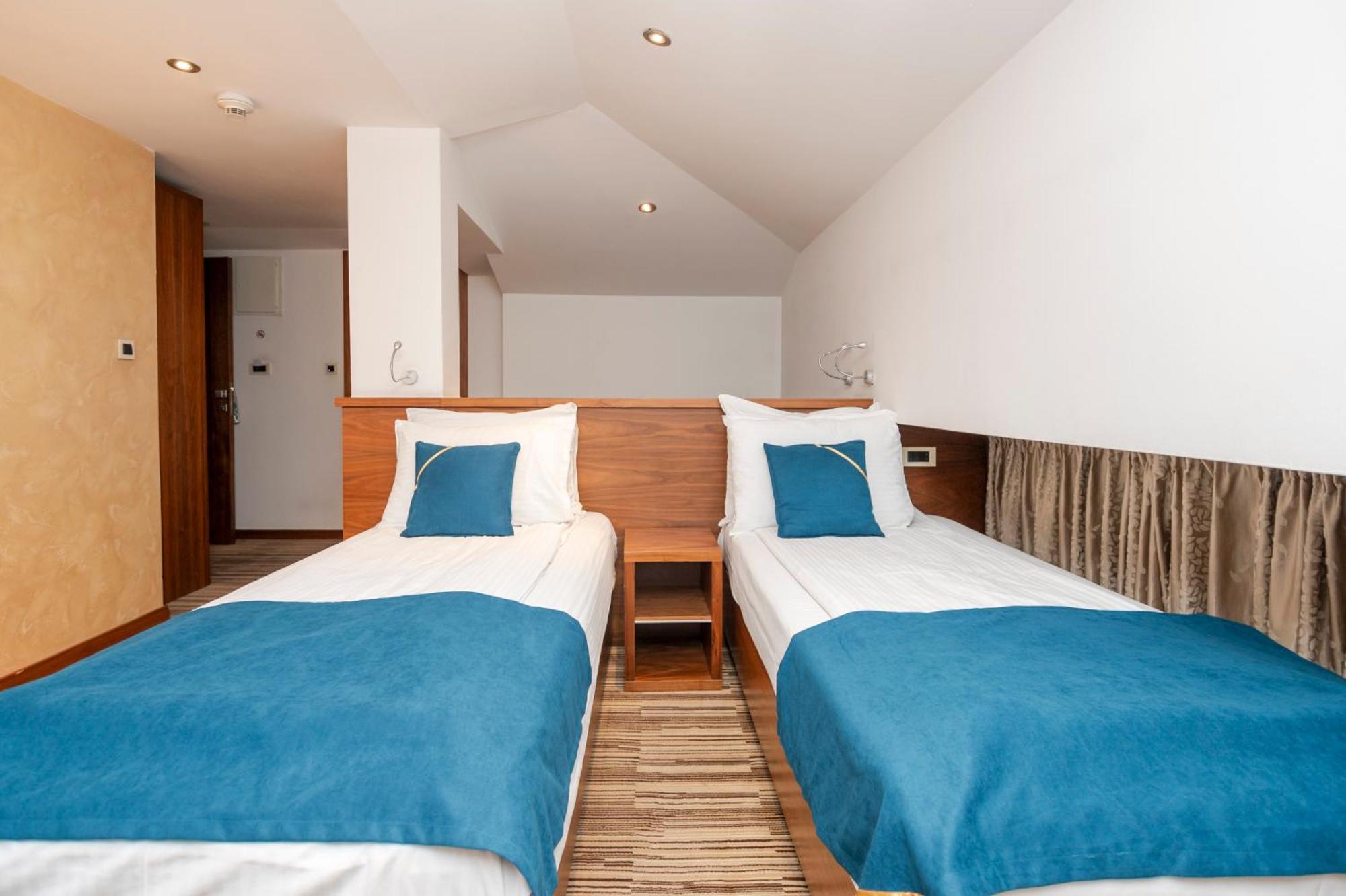 Hotel Bistrik City Center Sarajevo Bagian luar foto